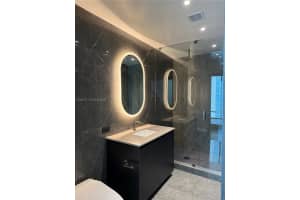 20 Ne 11th St 3506, Miami