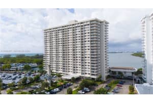 300 Bayview Dr 1504, Sunny Isles Beach 300 Bayview Dr 1504, Sunny Isles Beach