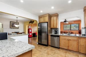 321 96th Avenue, Pembroke Pines, FL 33024 - MLS#A12022856