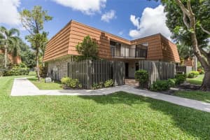 1530 W Harmony Lake Circle, Davie, Fl 33324, Davie