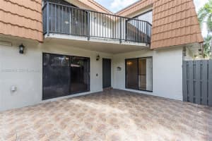 1530 W Harmony Lake Cir, Davie, FL 33324, - MLS#A12022878