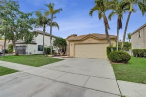 1155 NW 132nd Ave, Pembroke Pines, FL 33028, - MLS#A12022924