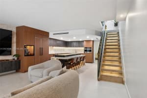 425 Grapetree Dr APT 211, Key Biscayne, FL 33149, - MLS#A12023096
