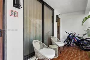 425 Grapetree Dr APT 211, Key Biscayne, FL 33149, - MLS#A12023096