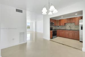1475 NE 125th Terrace APT 408H, North Miami, FL 33161, - MLS#A12023116