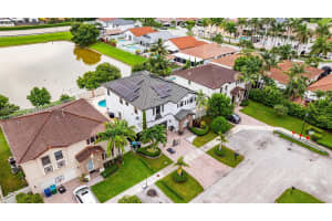 16125 Sw 65th Ln Miami, FL 33193 - Off Market