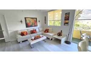 2775 NE 187th St APT 314, Aventura, FL 33180, - MLS#A12023208