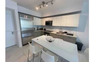 1300 Brickell Bay Dr 2304, Miami 1300 Brickell Bay Dr 2304, Miami