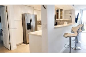 600 Parkview Dr APT 829, Hallandale Beach, FL 33009, - MLS#A12023270