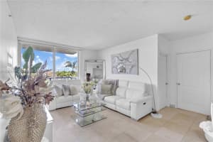 5077 NW 7th St APT 517, Miami, FL 33126, - MLS#A12023289