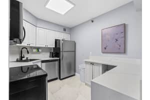 5225 Collins Ave APT 1509, Miami Beach, FL 33140, - MLS#A12023345