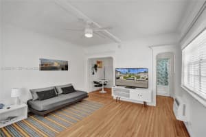 717 Española Wy APT 204, Miami Beach, FL 33139, - MLS#A12023371