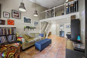 10233 Nw 9th St Cir 214-1, Miami