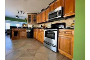 2538 Liberty St, Hollywood, FL 33020, - MLS#A12023578