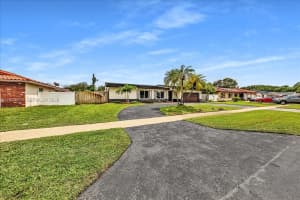 5260 10th Court, Plantation, FL 33317 - MLS#A12023613