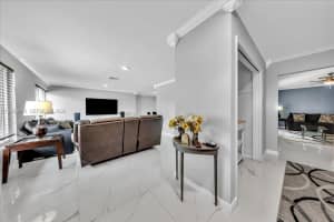 5260 10th Court, Plantation, FL 33317 - MLS#A12023613