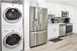 1021 Mockingbird Ln APT 202, Plantation, FL 33324, - MLS#A12023628