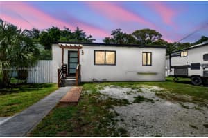 1485 NW 57th St, Miami, FL 33142, - MLS#A12023635