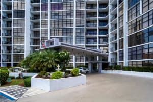 600 Parkview Dr APT 505, Hallandale Beach, FL 33009, - MLS#A12023772