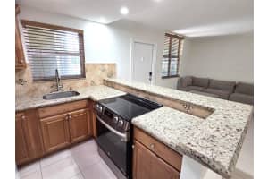 2400 NE 10th St APT 104, Pompano Beach, FL 33062, - MLS#A12023777