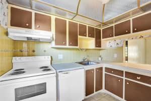 1030 Country Club Dr APT 405, Margate, FL 33063, - MLS#A12023785