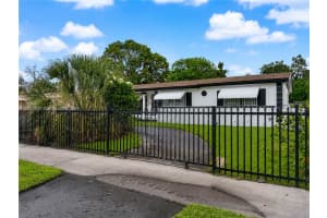 18805 NW 19th Ct, Miami Gardens, FL 33056, - MLS#A12023857
