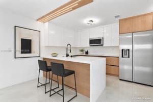 7860 NW 12th St, Pembroke Pines, FL 33024, - MLS#A12023860