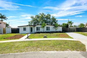 7971 NW 179th St, Hialeah, FL 33015, - MLS#A12023918