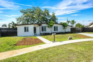 7971 NW 179th St, Hialeah, FL 33015, - MLS#A12023918