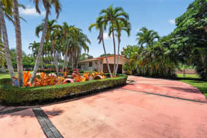 8461 SW 68th St Rd, Miami, FL 33143, - MLS#A12023921