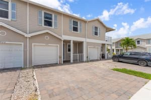 914 SE 18th St, Florida City, FL 33034, - MLS#A12023972
