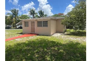 12555 NW 10th Ave, North Miami, FL 33168, - MLS#A12024080