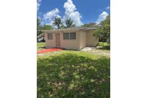 12555 NW 10th Ave, North Miami, FL 33168, - MLS#A12024080