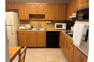 MLS# A12024090, Weston, Florida 33326