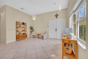 885 Tanglewood Cir, Weston, FL 33327, - MLS#A12024094