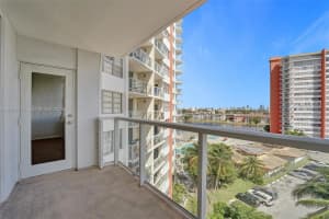 1301 NE Miami Gardens Dr #813w, Miami, FL 33179, Sold 06/08/26