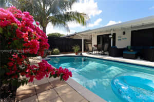 9330 NW 43rd St, Sunrise, FL 33351, - MLS#A12024230