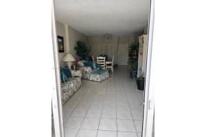 1985 S Ocean Dr APT 3B, Hallandale Beach, FL 33009, - MLS#A12024240