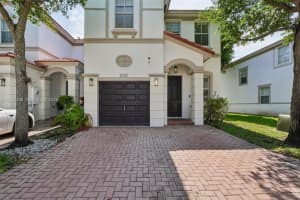 8121 NW 108th Pl, Doral, FL 33178, - MLS#A12024335