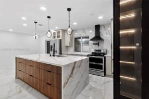7220 NW 10th Pl, Plantation, FL 33313, - MLS#A12024376