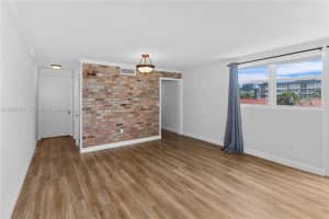 16518 NE 26th Ave APT 405, North Miami Beach, FL 33160, - MLS#A12024531