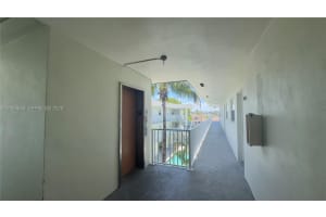 12890 NE 8th Ave APT 302, North Miami, FL 33161, - MLS#A12024534