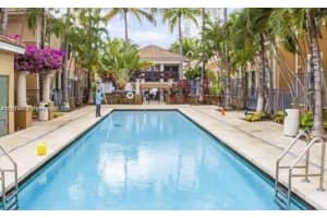 2861 NE 185th St APT 302, Aventura, FL 33180, - MLS#A12024652
