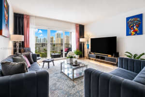 300 Bayview Dr APT 807, Sunny Isles Beach, FL 33160, - MLS#A12024682