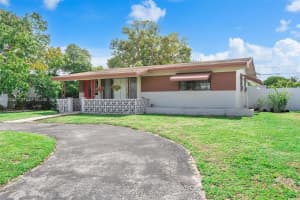 2321 Gulfstream Dr, Miramar, FL 33023, - MLS#A12024701