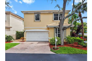 1241 Grant St, Hollywood, FL 33019, - MLS#A12024723
