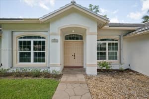 6508 NW 54th Ct, Lauderhill, FL 33319, - MLS#A12024818