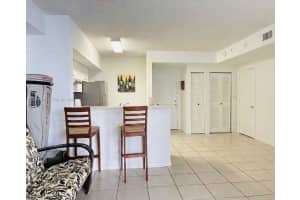 5085 Nw 7th Street 909, Miami, Fl 33126, Miami