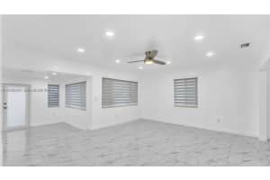 3375 SW 1st St, Miami, FL 33135, - MLS#A12025109