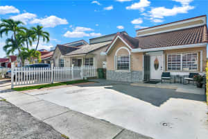 7462 W 29th Way, Hialeah, FL 33018, - MLS#A12025114